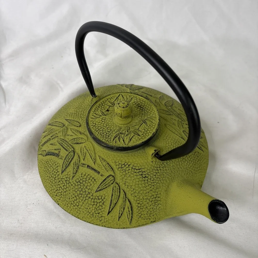Unity Cast Iron Green Tea Pot Japanese Tetsubin Old Dutch Raised Bamboo Design